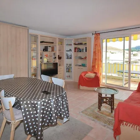 2 Bedroom Beautiful In Raphael アパート